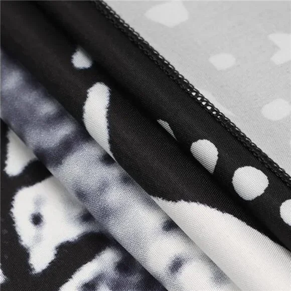 Black and White Tapestry, Tapestry Black Stars